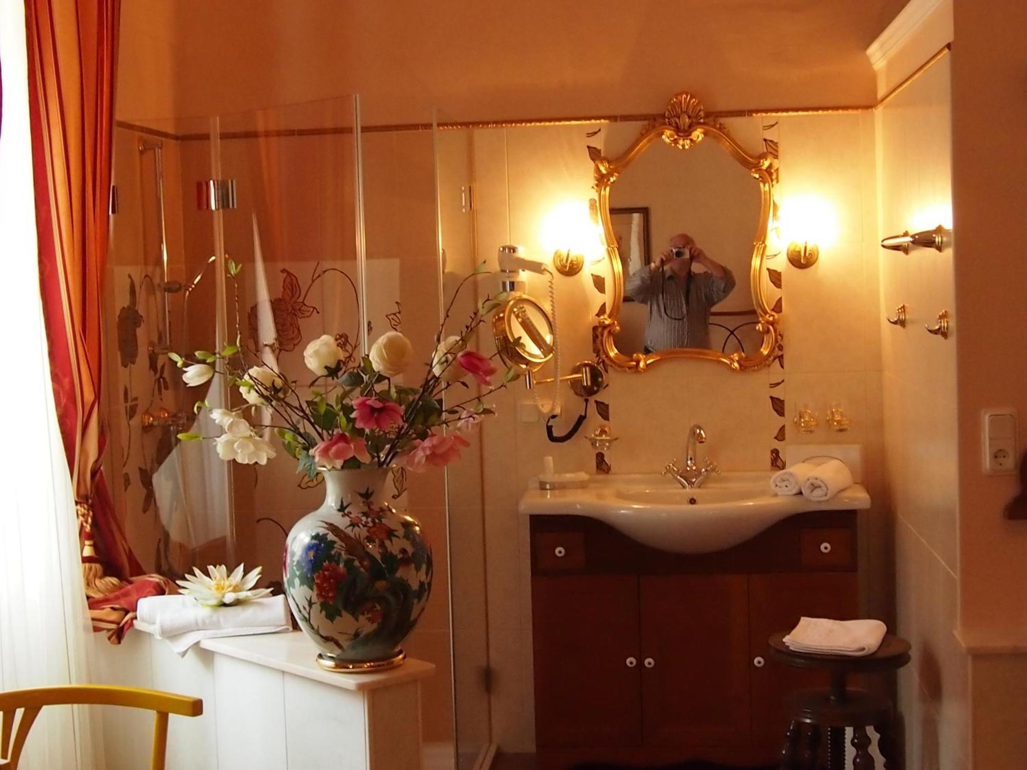 Boutique Hotel Ur-Wachau Вайсенкірхен-ін-дер-Вахау Номер фото